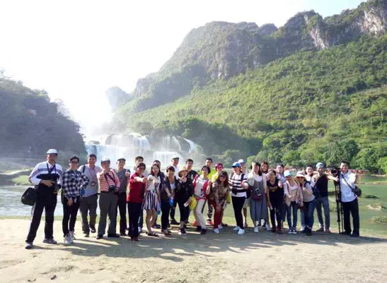 我市旅行社组团赴越南高平考察踩线