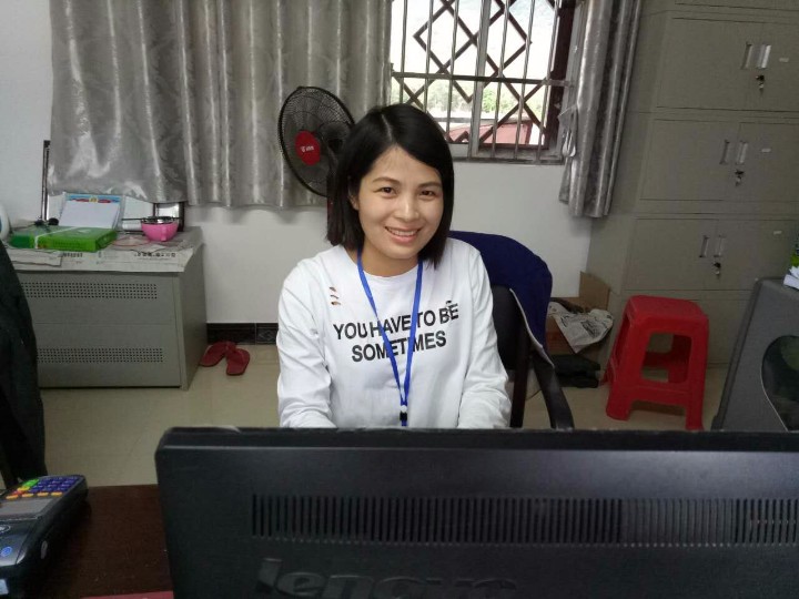 鹅泉景区票房工作人员拾金不昧，温暖游客心